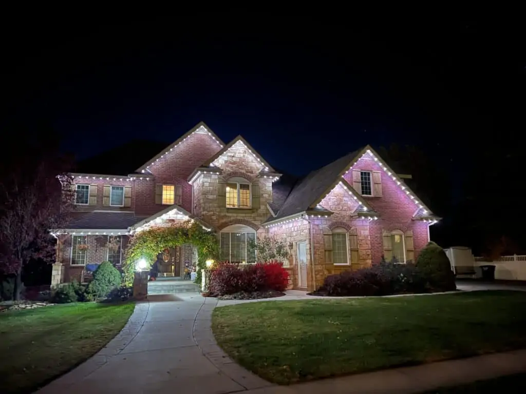 Holiday Lighting Installers Near Me